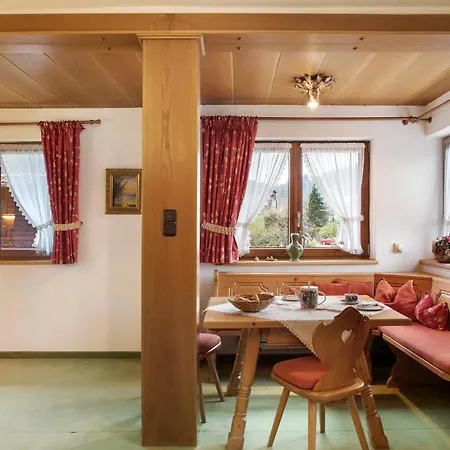 דירה Gaestehaus Arkadia - 3 *